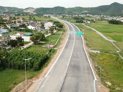 Khánh thành hai tuyến cao tốc qua Thanh Hóa, Nghệ An