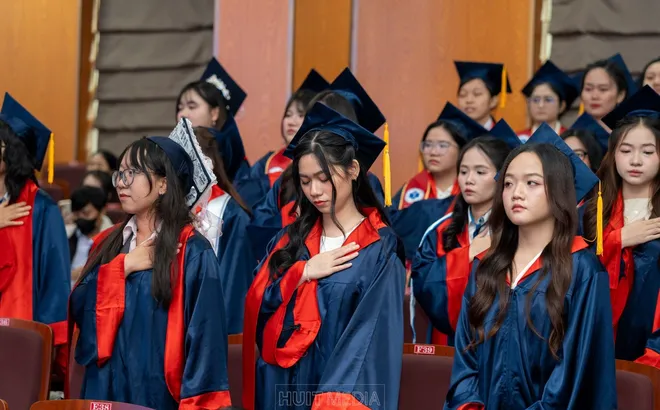 Bằng giỏi chưa đủ, sinh viên thiếu gì khi bước vào thị trường lao động?