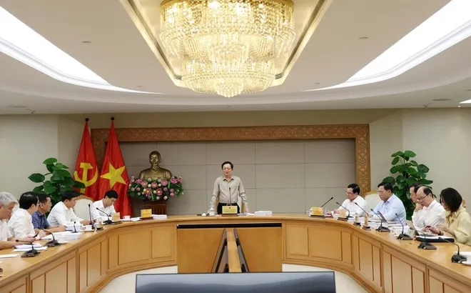 'Dứt khoát không được cắt chỗ này nhưng ghép vào chỗ khác' trong cải cách thủ tục hành chính