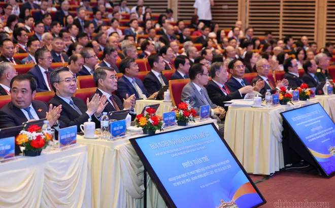 Thủ tướng Lê Minh Hưng: Huy động các nguồn lực bên ngoài, mở rộng thị trường phục vụ phát triển đất nước
