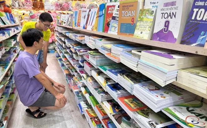 Chuyên gia giáo dục: Rà soát chương trình, sách giáo khoa cần nhìn cả mạch từ chương trình đến dạy học