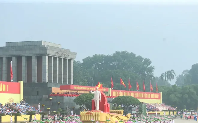 Hòa bình mở lối cho hành trình kiến tạo Việt Nam hùng cường