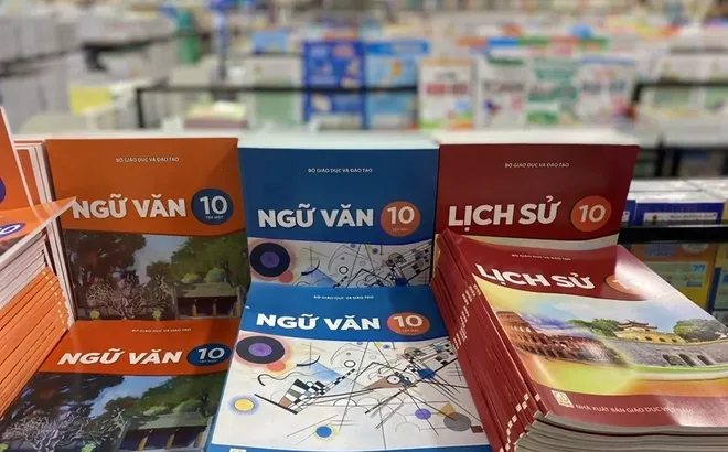 Hà Nội lên kế hoạch cấp sách giáo khoa miễn phí, dự kiến triển khai từ năm học 2026-2027